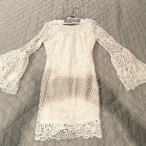 Lulu’s - Picture 2 of 3